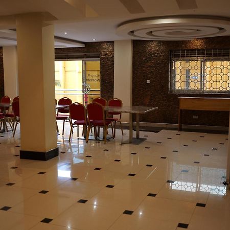 Royal Park Hotel Jinja Exteriör bild