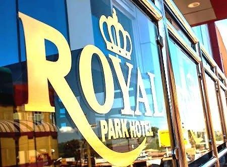 Royal Park Hotel Jinja Exteriör bild