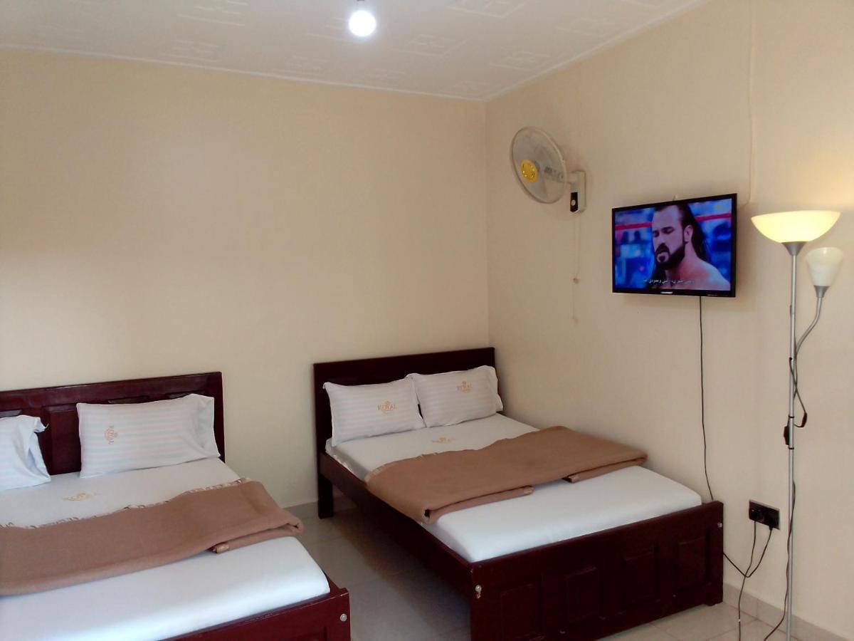 Royal Park Hotel Jinja Exteriör bild