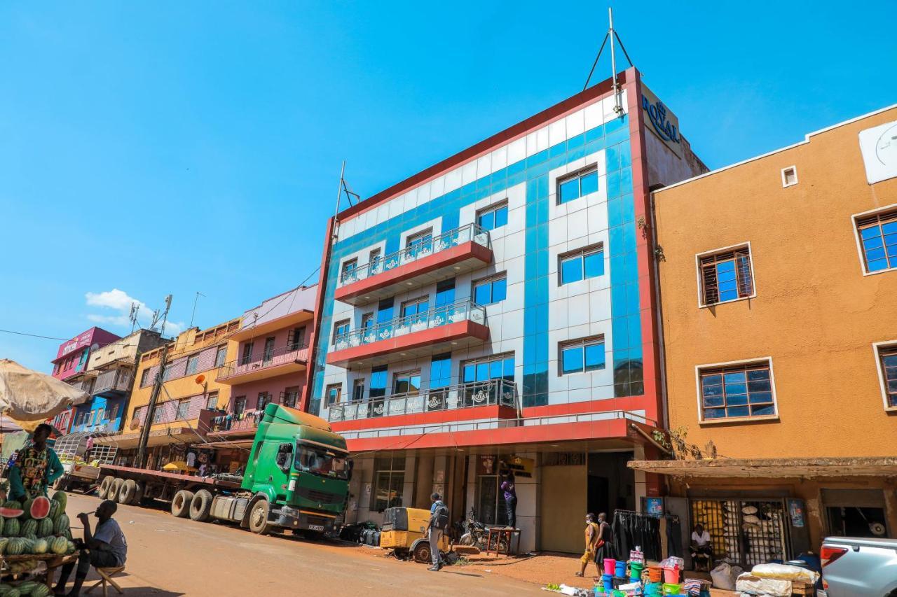 Royal Park Hotel Jinja Exteriör bild